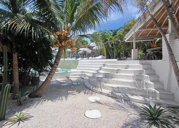 Sal Secret Spot 3*